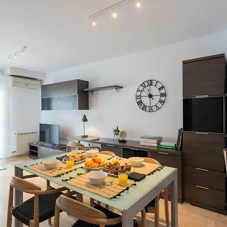 Petit Luxe Egara Appartement Terrassa Buitenkant foto
